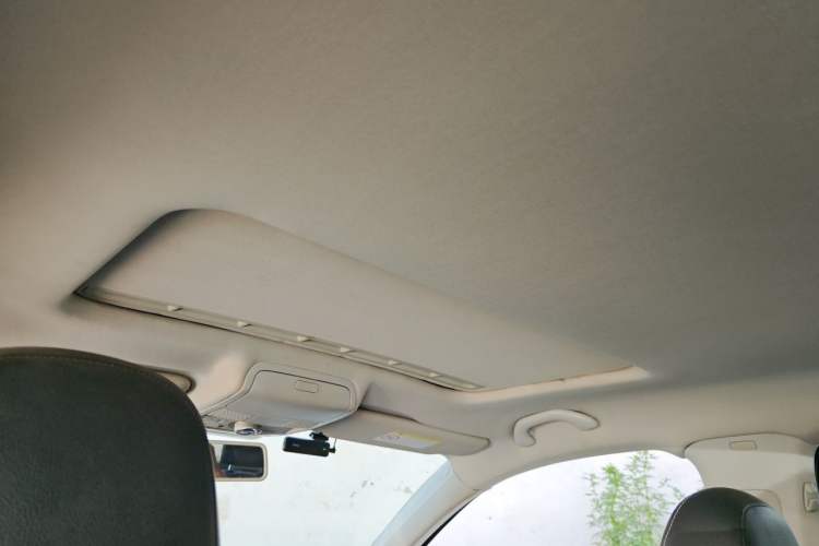 Used Volkswagen Passat 2017 330TSI DSG Luxury Edition Headliner