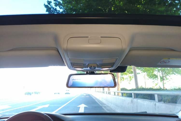 Used Volkswagen Passat 2017 330TSI DSG Luxury Edition Headliner