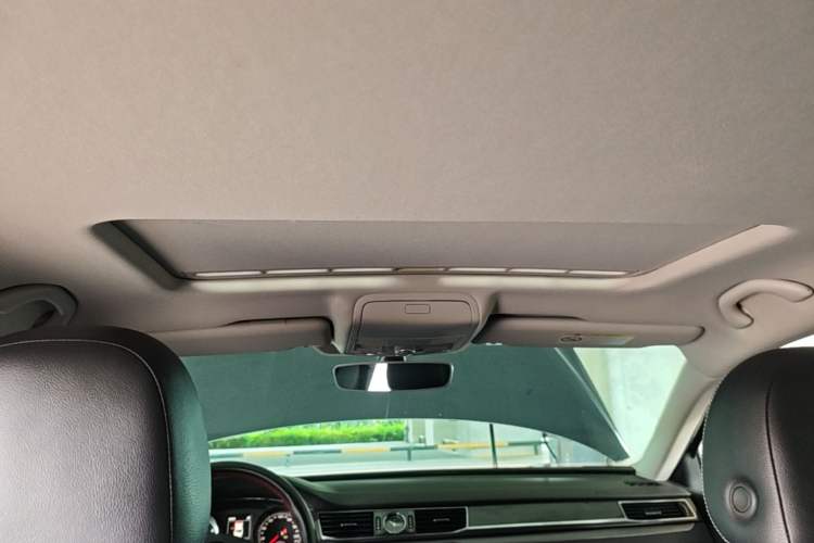 Used Volkswagen Passat 2017 330TSI DSG Prestige Edition Headliner