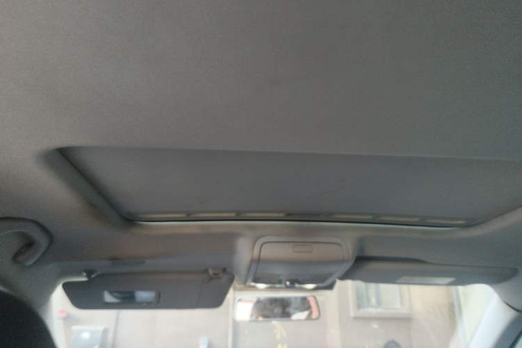 Used Volkswagen Passat 2017 280TSI DSG Luxury Edition Headliner