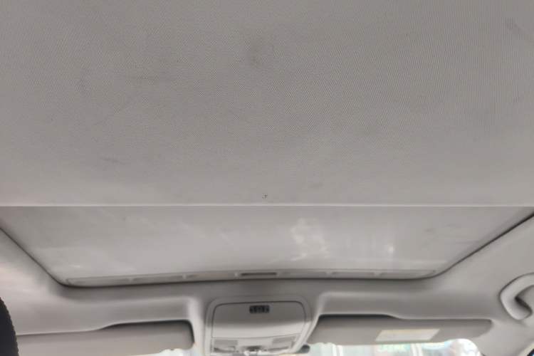Used Volkswagen Passat 2017 330TSI DSG Luxury Edition Headliner