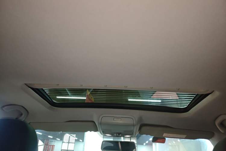 Used Volkswagen Passat 2017 280TSI DSG Luxury Edition Headliner