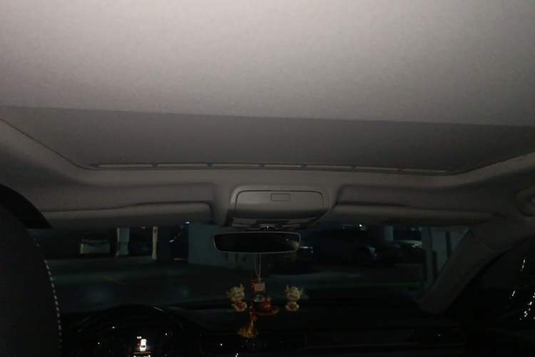 Used Volkswagen Passat 2017 330TSI DSG Prestige Edition Headliner