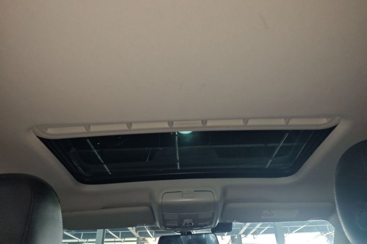 Used Volkswagen Passat 2017 330TSI DSG Luxury Edition Headliner