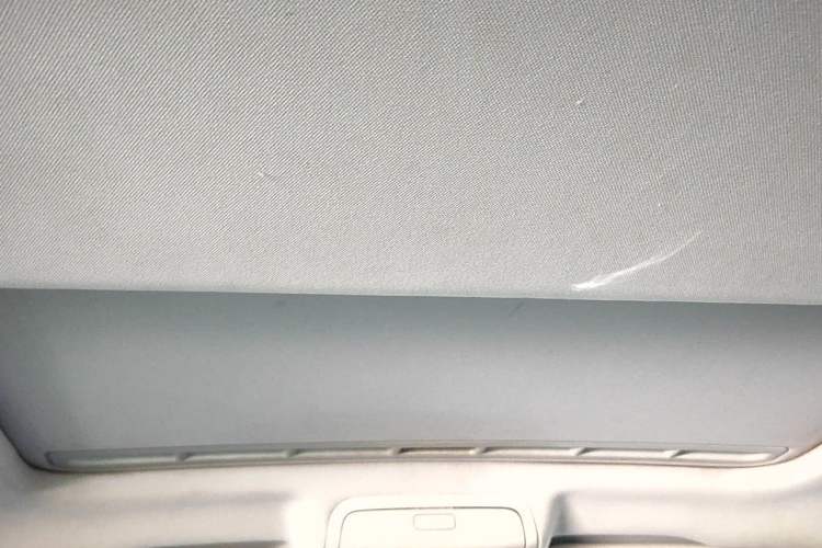 Used Volkswagen Passat 2017 330TSI DSG Luxury Edition Headliner