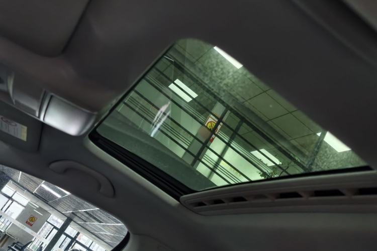 Used Volkswagen Passat 2017 330TSI DSG Luxury Edition Headliner