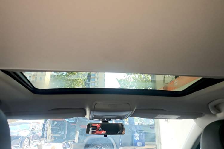 Used Volkswagen Passat 2017 330TSI DSG Luxury Edition Headliner