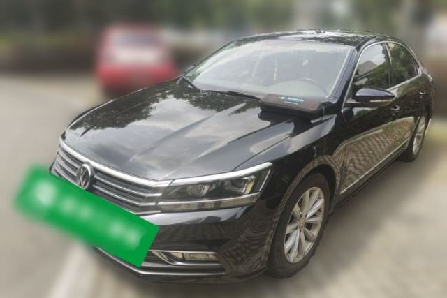 Ojetý Volkswagen Passat 2017 330TSI DSG Luxury Edition