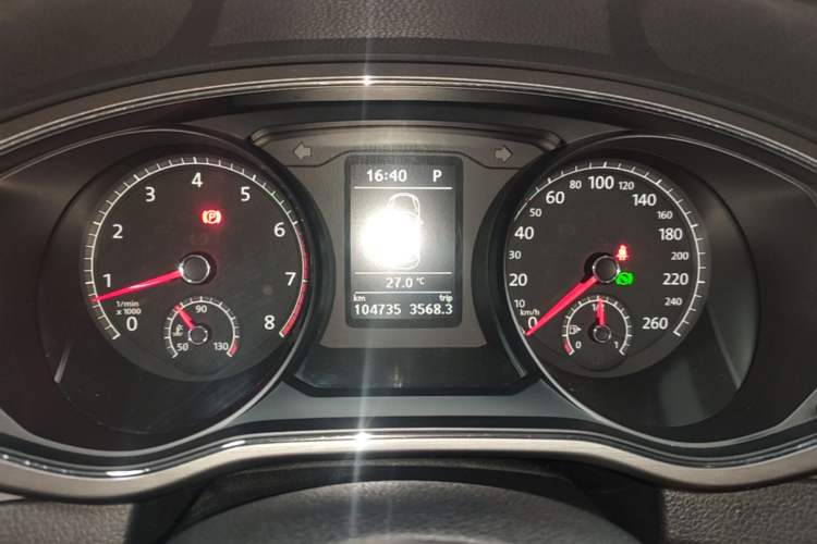 Used Volkswagen Passat 2017 330TSI DSG Luxury Edition Instrument Cluster