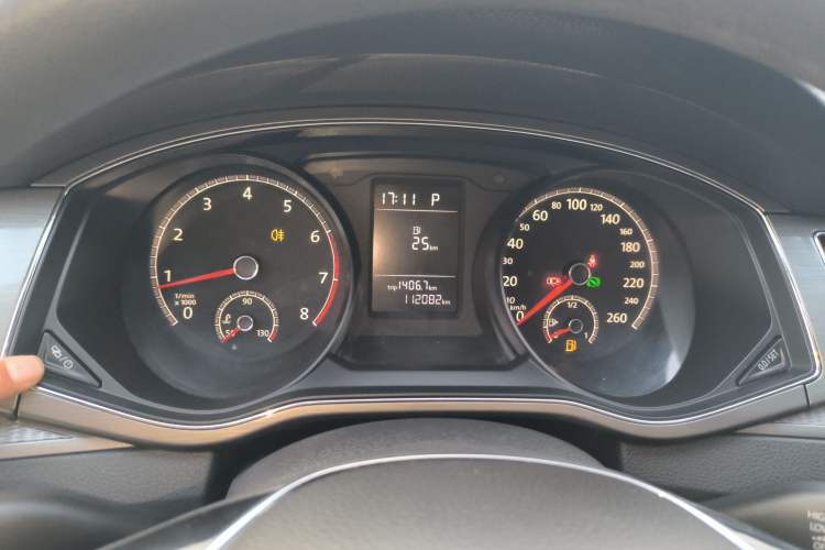 Used Volkswagen Passat 2017 1.8TSI DSG Government Procurement Version (CEA Engine) Instrument Cluster