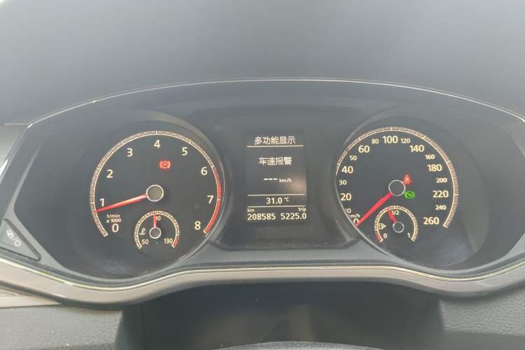 Used Volkswagen Passat 2017 280TSI DSG Luxury Edition Instrument Cluster