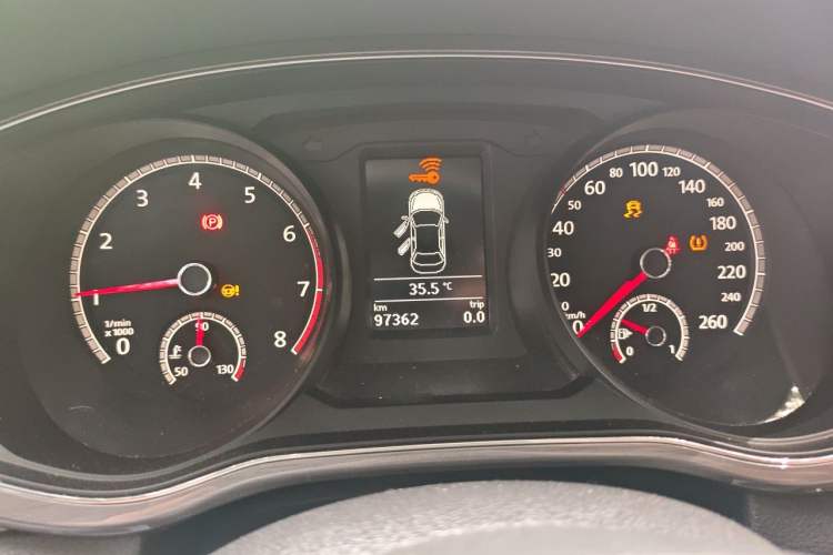 Used Volkswagen Passat 2017 330TSI DSG Luxury Edition Instrument Cluster