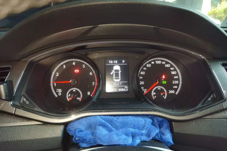 Used Volkswagen Passat 2017 330TSI DSG Luxury Edition Instrument Cluster