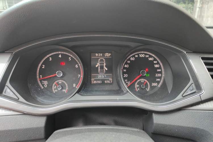 Used Volkswagen Passat 2017 330TSI DSG Luxury Edition Instrument Cluster