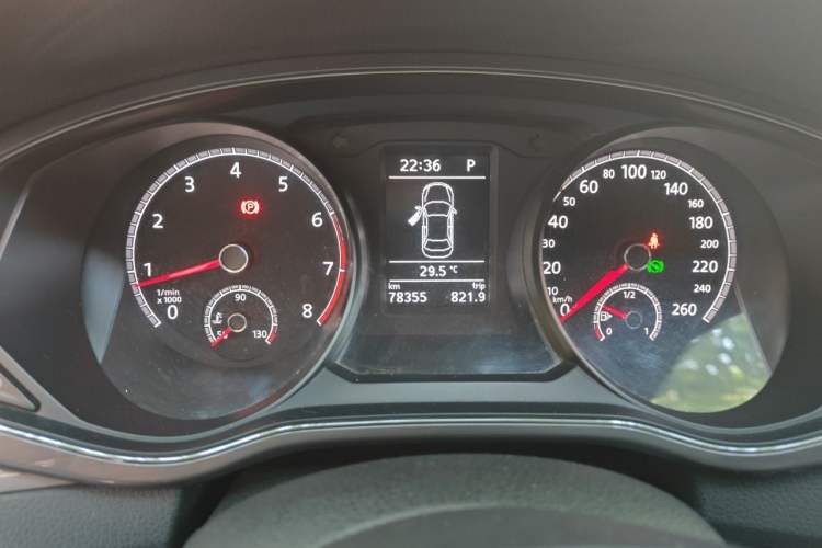 Used Volkswagen Passat 2017 280TSI DSG Luxury Edition Instrument Cluster