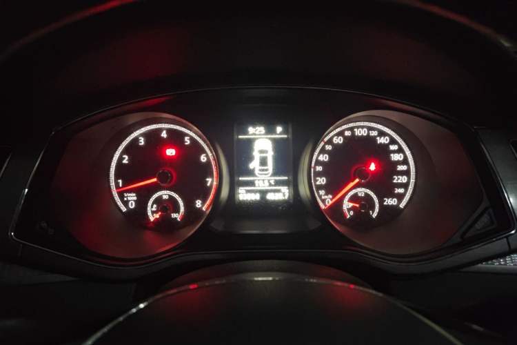 Used Volkswagen Passat 2017 280TSI DSG Luxury Edition Instrument Cluster