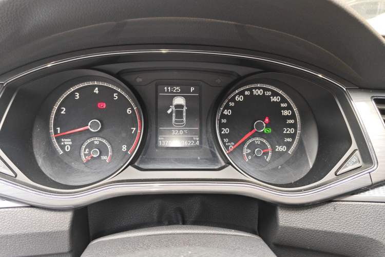 Used Volkswagen Passat 2017 280TSI DSG Luxury Edition Instrument Cluster