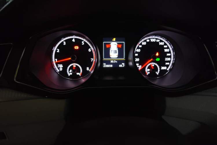 Used Volkswagen Passat 2017 330TSI DSG Luxury Edition Instrument Cluster