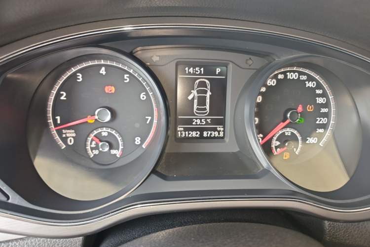 Used Volkswagen Passat 2017 330TSI DSG Luxury Edition Instrument Cluster