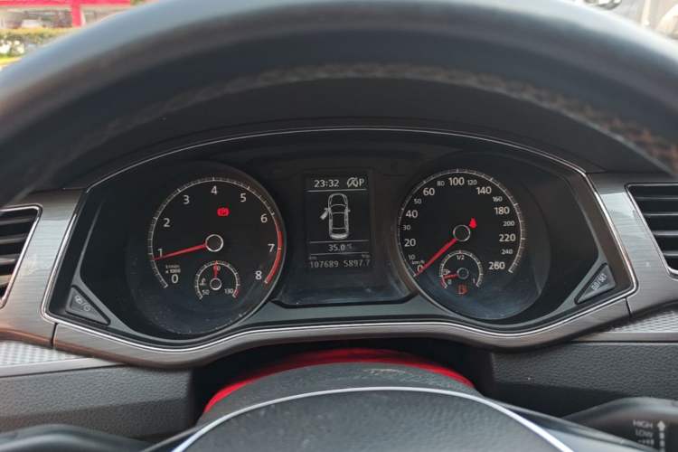 Used Volkswagen Passat 2017 330TSI DSG Luxury Edition Instrument Cluster