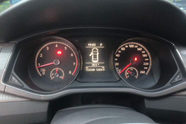 Used Volkswagen Passat 2017 330TSI DSG Luxury Edition Instrument Cluster