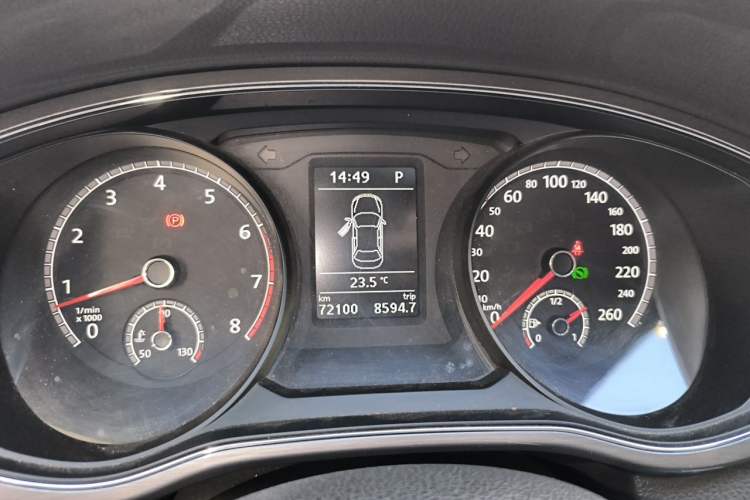 Used Volkswagen Passat 2017 330TSI DSG Luxury Edition Instrument Cluster