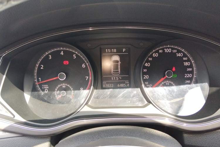 Used Volkswagen Passat 2017 330TSI DSG Luxury Edition Instrument Cluster