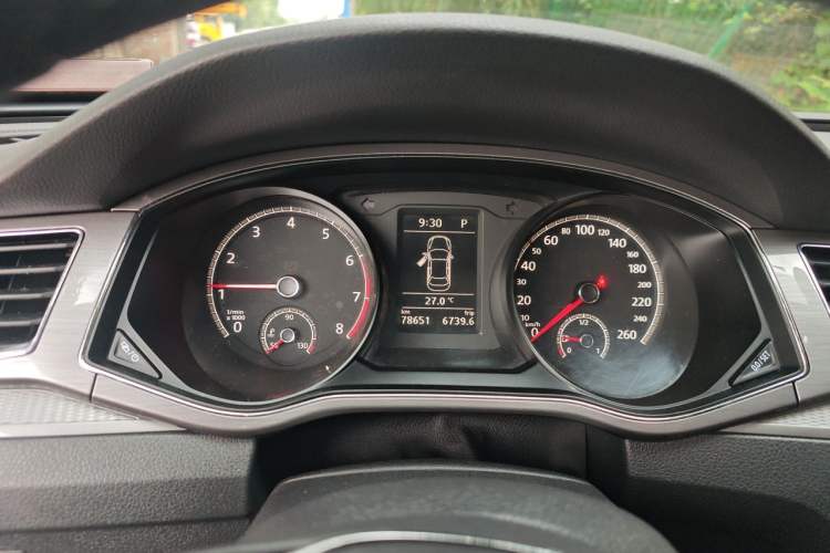 Used Volkswagen Passat 2017 330TSI DSG Luxury Edition Instrument Cluster