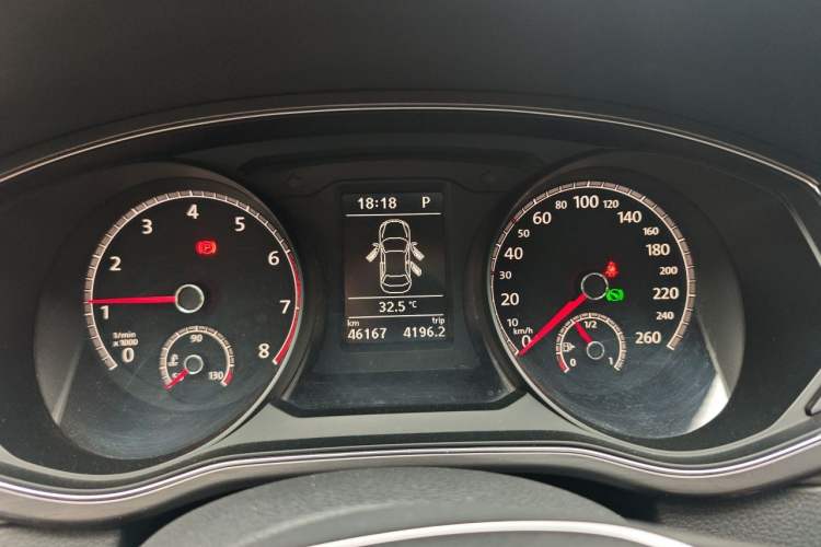 Used Volkswagen Passat 2017 330TSI DSG Luxury Edition Instrument Cluster