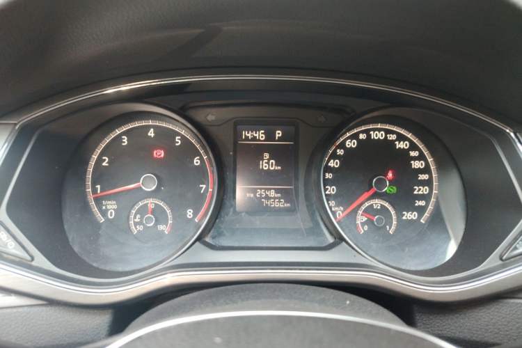 Used Volkswagen Passat 2017 1.8TSI DSG Government Procurement Version (CEA Engine) Instrument Cluster