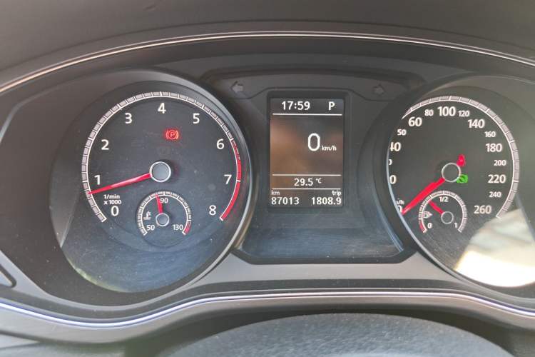 Used Volkswagen Passat 2017 330TSI DSG Luxury Edition Instrument Cluster