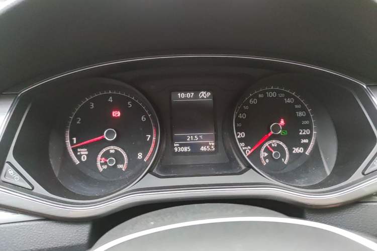 Used Volkswagen Passat 2017 330TSI DSG Luxury Edition Instrument Cluster