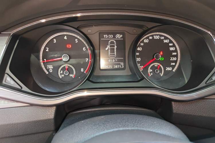 Used Volkswagen Passat 2017 330TSI DSG Luxury Edition Instrument Cluster
