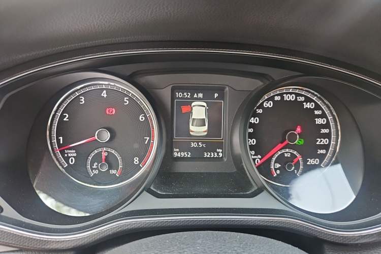 Used Volkswagen Passat 2017 380TSI DSG Prestige Edition Instrument Cluster