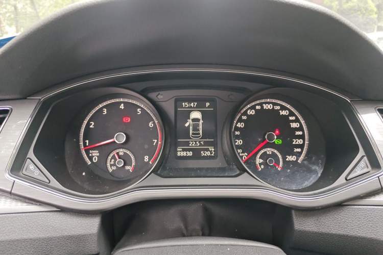 Used Volkswagen Passat 2017 330TSI DSG Luxury Edition Instrument Cluster