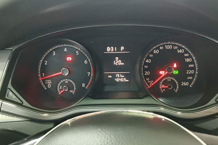 Used Volkswagen Passat 2017 280TSI DSG Luxury Edition Instrument Cluster