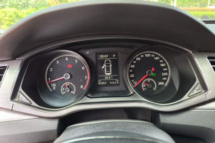 Used Volkswagen Passat 2017 280TSI DSG Luxury Edition Instrument Cluster