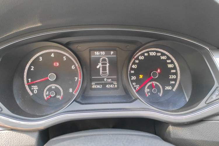 Used Volkswagen Passat 2017 330TSI DSG Luxury Edition Instrument Cluster