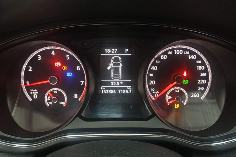 Used Volkswagen Passat 2017 330TSI DSG Luxury Edition Instrument Cluster