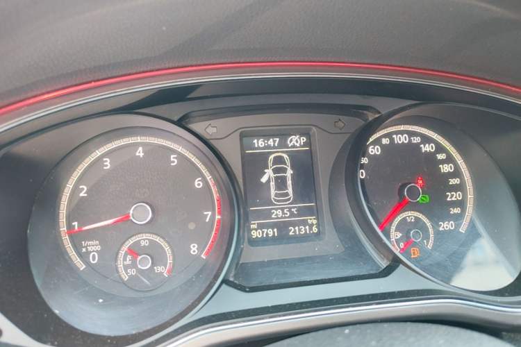 Used Volkswagen Passat 2017 330TSI DSG Luxury Edition Instrument Cluster
