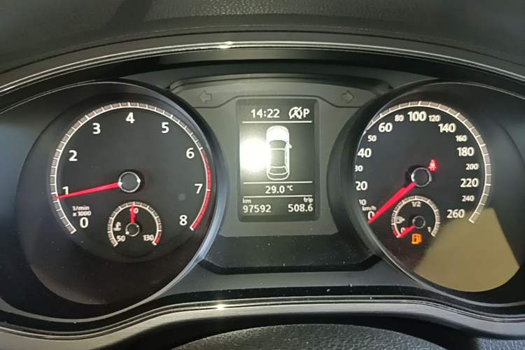 Used Volkswagen Passat 2017 330TSI DSG Luxury Edition Instrument Cluster