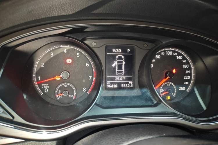 Used Volkswagen Passat 2017 330TSI DSG Luxury Edition Instrument Cluster