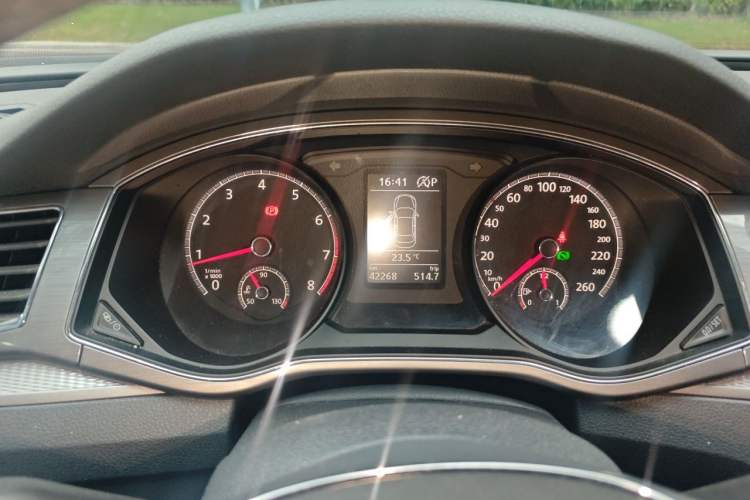 Used Volkswagen Passat 2017 330TSI DSG Luxury Edition Instrument Cluster