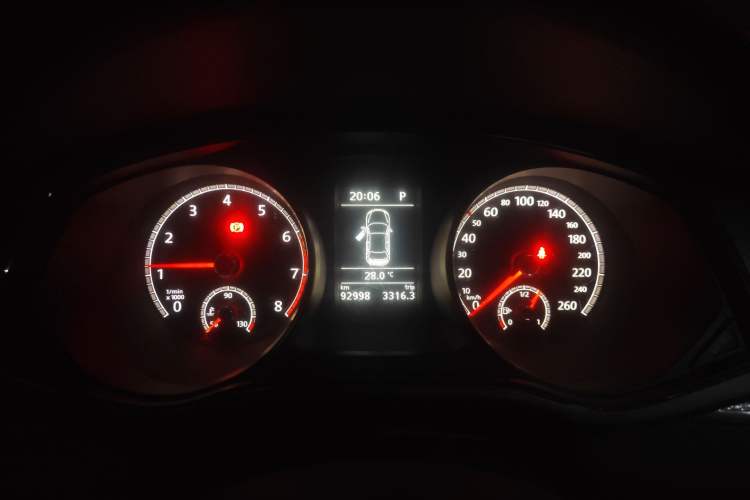 Used Volkswagen Passat 2017 330TSI DSG Luxury Edition Instrument Cluster