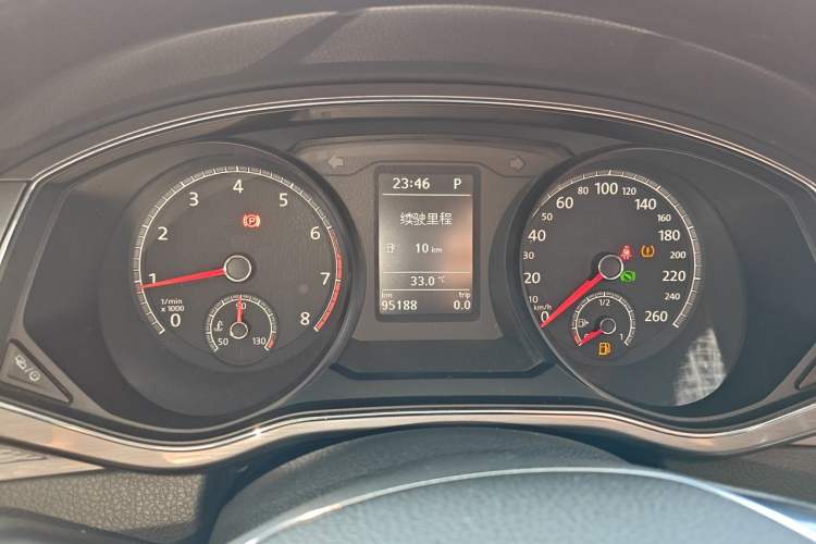 Used Volkswagen Passat 2017 330TSI DSG Luxury Edition Instrument Cluster