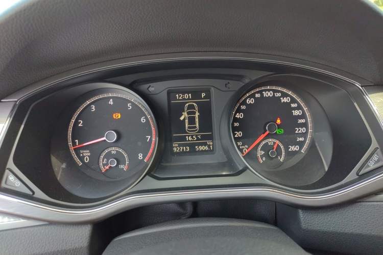 Used Volkswagen Passat 2017 330TSI DSG Luxury Edition Instrument Cluster
