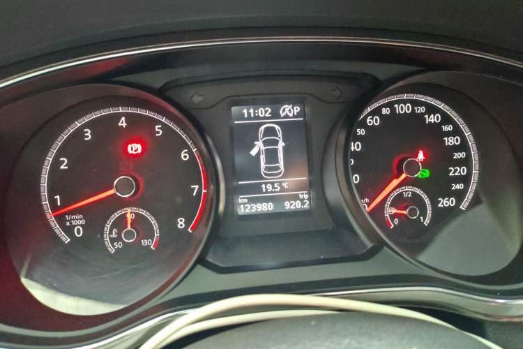 Used Volkswagen Passat 2017 330TSI DSG Luxury Edition Instrument Cluster