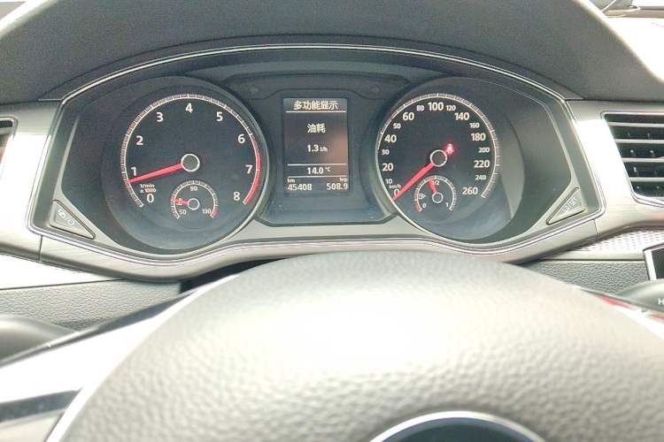 Used Volkswagen Passat 2017 330TSI DSG Luxury Edition Instrument Cluster