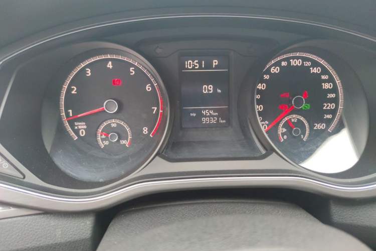 Used Volkswagen Passat 2017 1.8TSI DSG Government Procurement Version (CEA Engine) Instrument Cluster