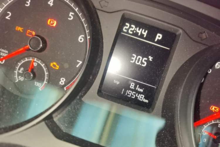 Used Volkswagen Passat 2017 1.8TSI DSG Government Procurement Version (CEA Engine) Instrument Cluster